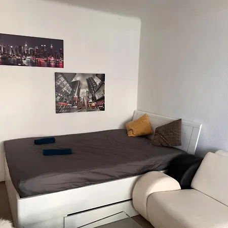Bitte Nicht Hier Reservieren